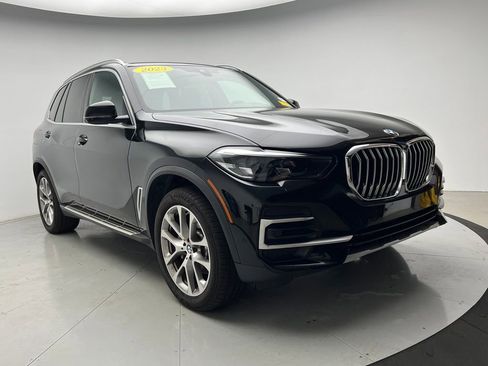 Certified 2023 BMW X5 xDrive40i w/ Premium Package AWD/4WD image 2