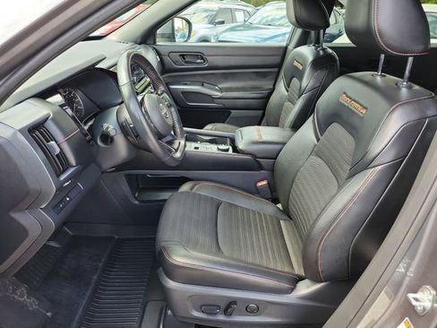 Used 2023 Nissan Pathfinder Rock Creek image 19