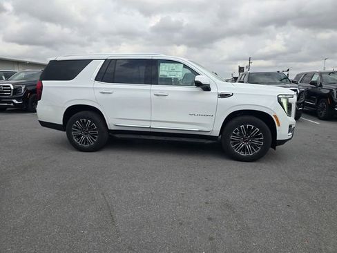 New 2026 GMC Yukon Elevation image 4