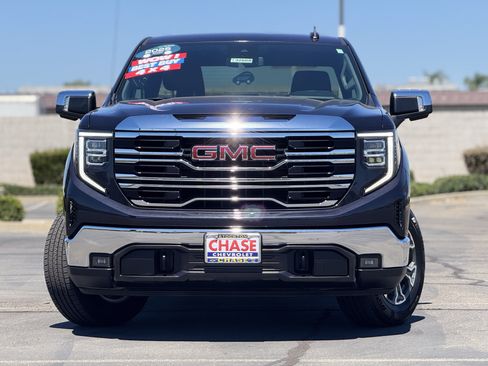 Certified 2025 GMC Sierra 1500 SLT AWD/4WD image 2