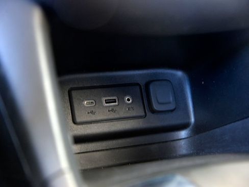 Used 2022 Chevrolet Equinox LT FWD image 25