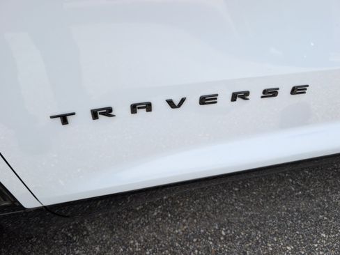 Used 2026 Chevrolet Traverse RS w/ LPO, Floor Liner Package image 3