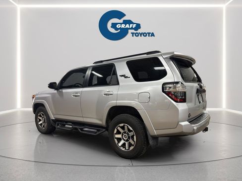 Used 2021 Toyota 4Runner TRD Off-Road Premium w/ Moonroof Package AWD/4WD image 4