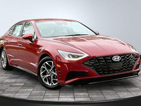 Used 2023 Hyundai Sonata SEL FWD image 3