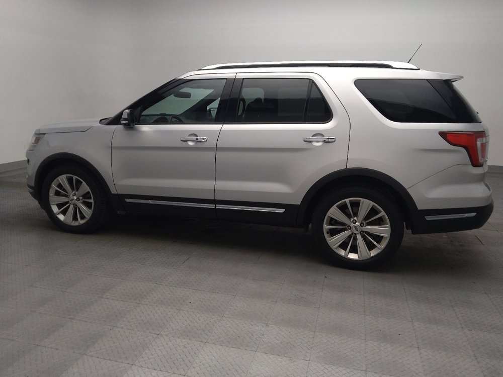 Used 2019 Ford Explorer Limited w/ Class III Trailer Tow Package FWD image 3