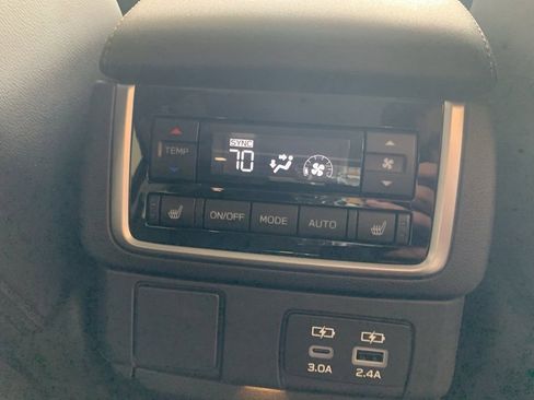 New 2026 Subaru Ascent Limited Bronze image 18