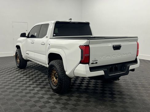 Used 2025 Toyota Tacoma SR5 image 3