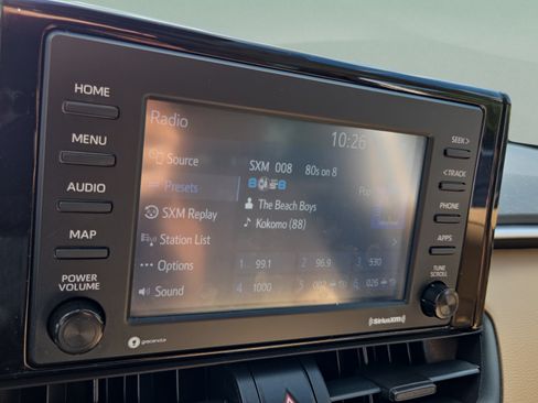 Used 2021 Toyota RAV4 XLE w/ Convenience Package FWD image 19
