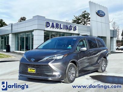 Used 2022 Toyota Sienna XLE