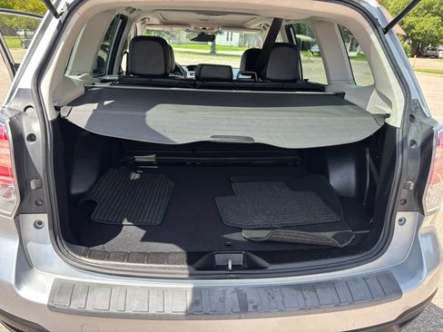 Used 2018 Subaru Forester 2.5i Premium AWD/4WD image 31