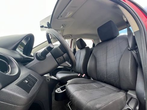 Used 2011 MAZDA MAZDA2 Sport FWD image 17