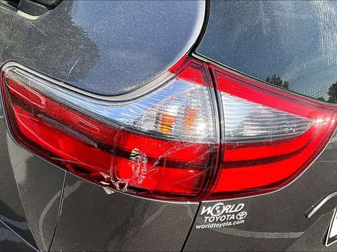 Used 2020 Toyota Sienna XLE image 28