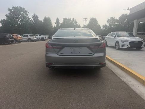 Used 2026 Toyota Camry XSE FWD image 5