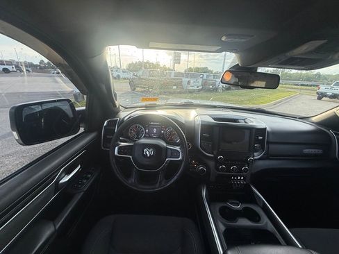 Used 2019 RAM 1500 Big Horn AWD/4WD image 25