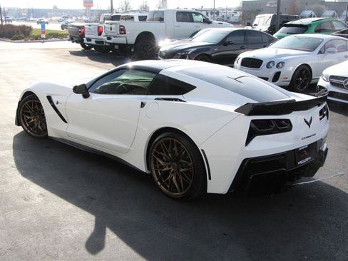 Used 2015 Chevrolet Corvette Stingray Coupe w/ 2LT Preferred Equipment Group image 5