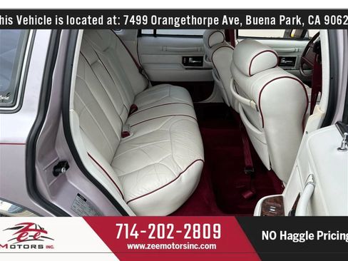 Used 1992 Lincoln Town Car Signature image 22