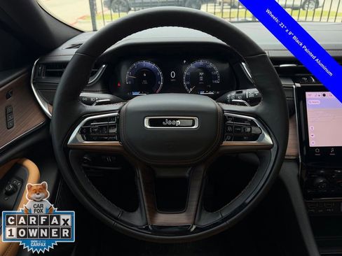 Used 2025 Jeep Grand Cherokee L Summit w/ Obsidian Package AWD/4WD image 14