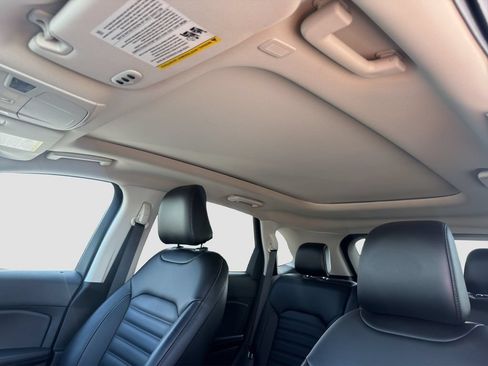 Used 2021 Ford Edge SEL w/ Convenience Package FWD image 24