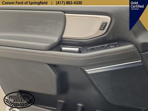 Used 2025 Ford Expedition Active AWD/4WD image 40