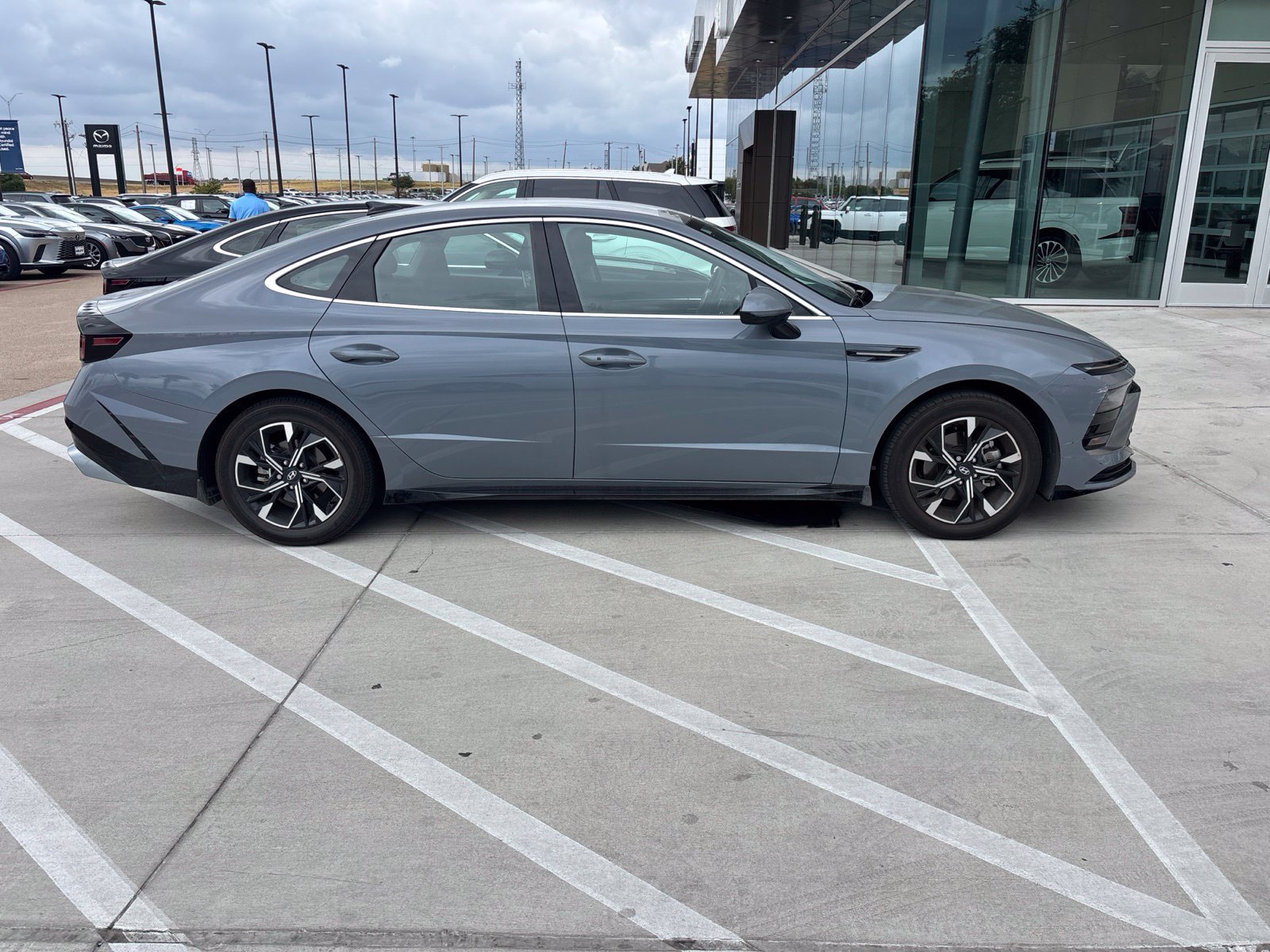 Certified 2024 Hyundai Sonata SEL FWD image 4