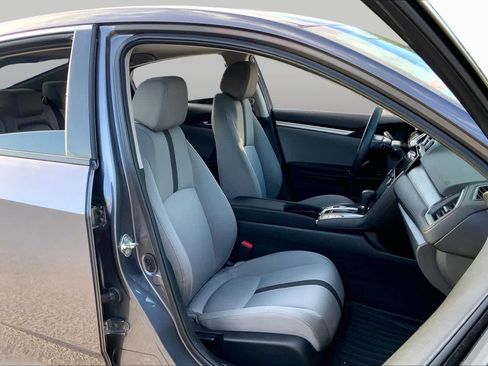 Used 2017 Honda Civic EX image 9