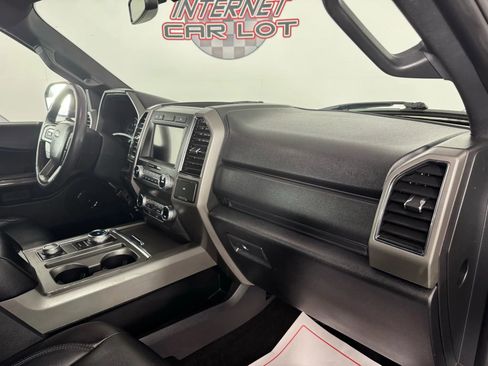 Used 2019 Ford Expedition XLT w/ Equipment Group 201A image 12
