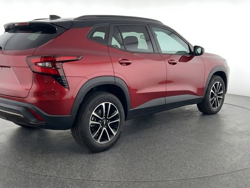 Used 2025 Chevrolet TrailBlazer LT FWD image 9