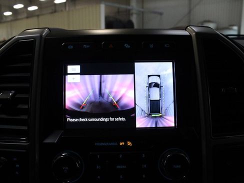 Used 2021 Ford F250 Lariat AWD/4WD image 5