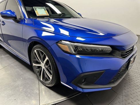 Certified 2023 Honda Civic Touring image 3