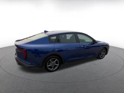 Used 2025 Kia K4 FWD image 12