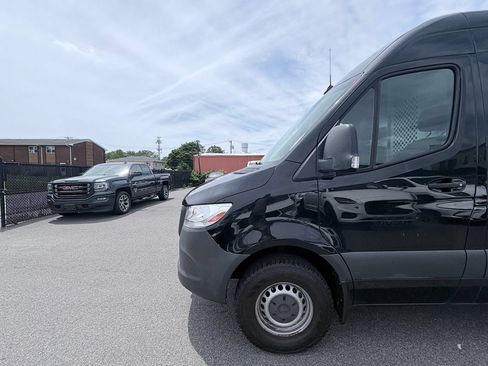Used 2019 Mercedes-Benz Sprinter 1500 image 6
