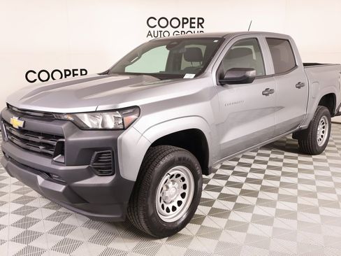 Used 2023 Chevrolet Colorado W/T image 9