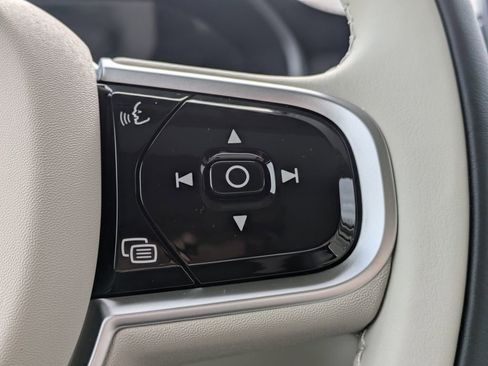 New 2026 Volvo XC90 T8 Ultra w/ Protection Package Premier AWD/4WD image 36
