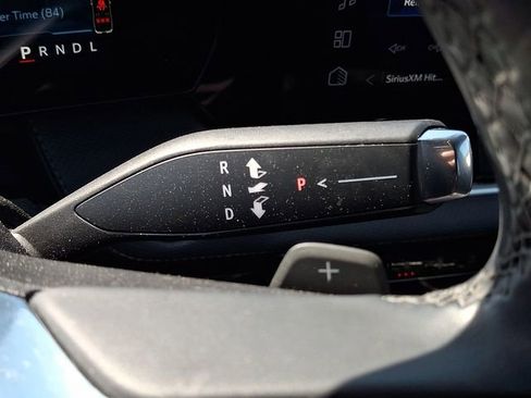 Used 2025 Chevrolet Equinox LT AWD/4WD image 10