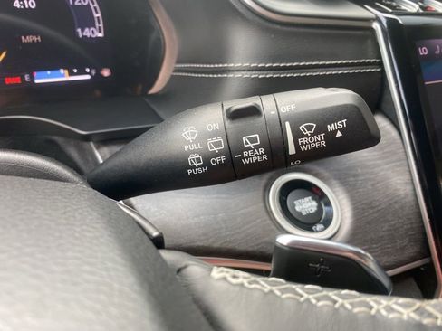 Used 2021 Jeep Grand Cherokee L Limited image 41