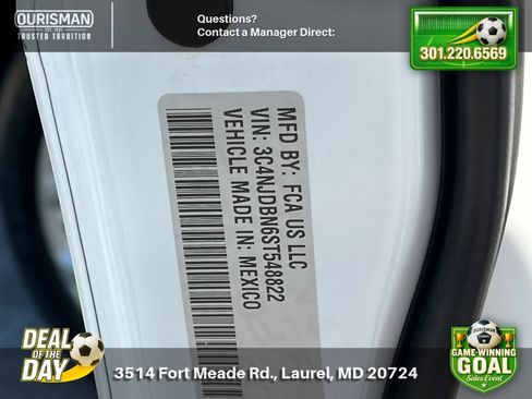 Used 2025 Jeep Compass Latitude w/ Sun & Sound Group AWD/4WD image 31