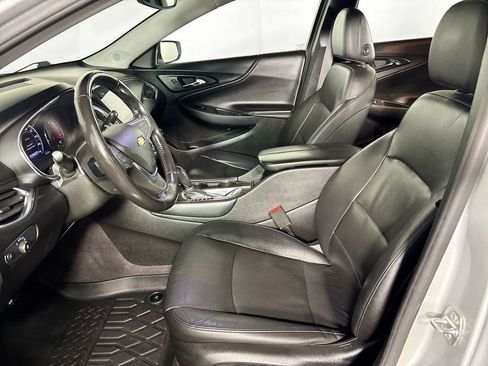 Used 2020 Chevrolet Malibu Premier image 11
