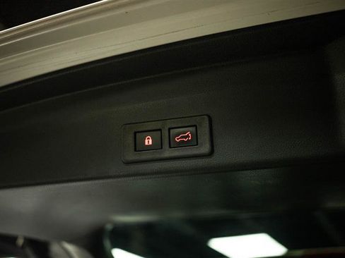 Used 2021 Subaru Ascent Limited AWD/4WD image 8