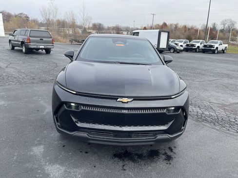 New 2026 Chevrolet Equinox EV LT FWD image 36