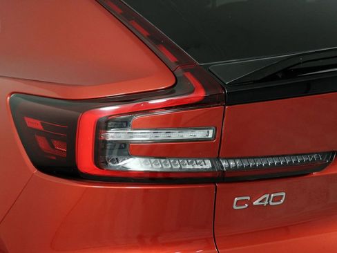 Certified 2023 Volvo C40 P8 Recharge Plus w/ Climate Package image 18