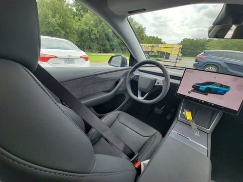 Used 2026 Tesla Model Y Long Range AWD/4WD image 7