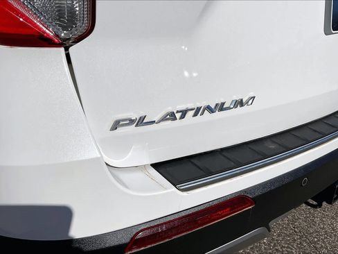 Used 2020 Ford Explorer Platinum w/ Premium Technology Package image 55