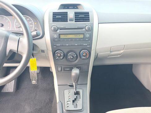 Used 2013 Toyota Corolla L FWD image 15