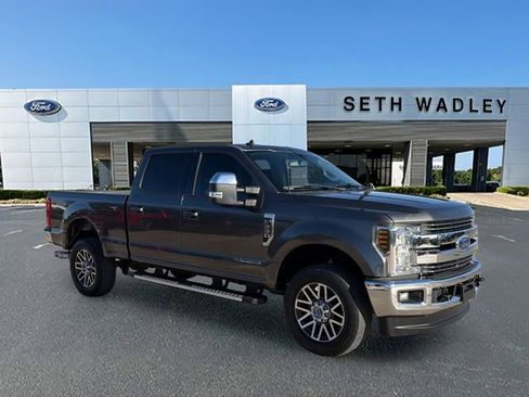 Used 2019 Ford F250 Lariat w/ Lariat Value Package image 1