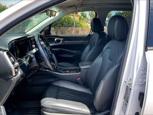 Used 2023 Kia Sorento S w/ Panoramic Sunroof Package FWD image 18