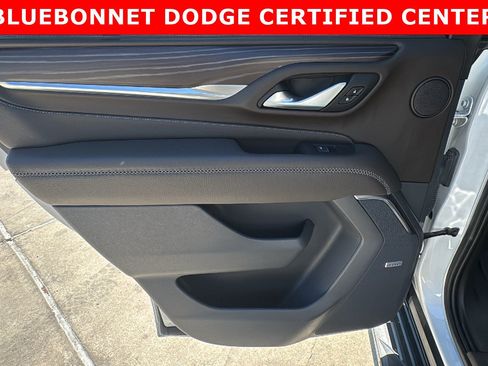 Used 2022 GMC Yukon Denali AWD/4WD image 17