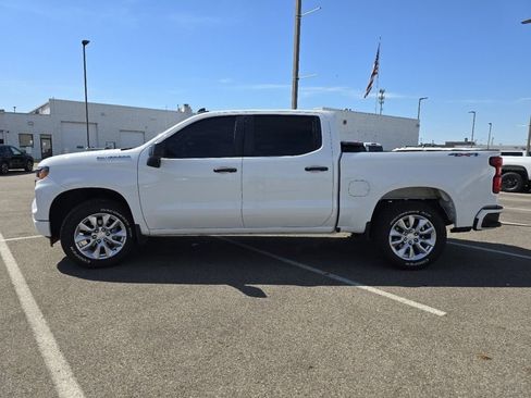 Used 2023 Chevrolet Silverado 1500 Custom AWD/4WD image 13