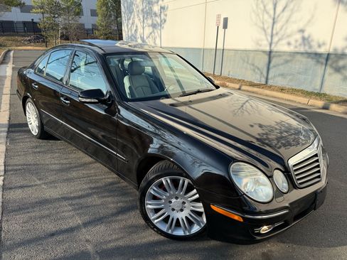 Used 2008 Mercedes-Benz E 350 4MATIC Sedan image 11