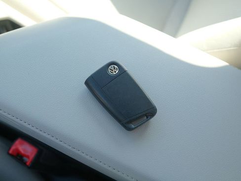 Used 2020 Volkswagen Jetta S w/ Driver Assistance Package FWD image 9
