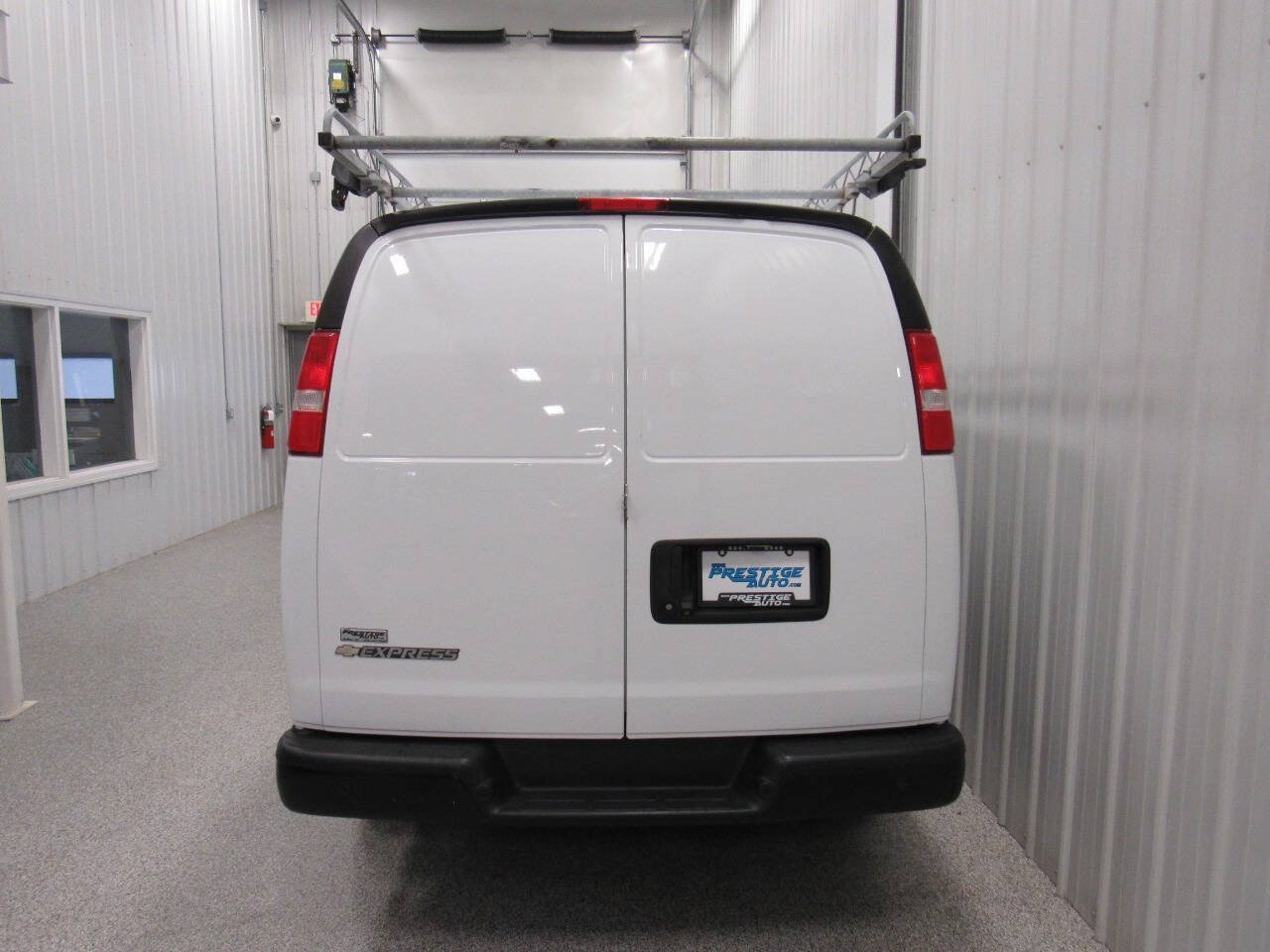 Used 2020 Chevrolet Express 2500 w/ Driver Convenience Package RWD image 12